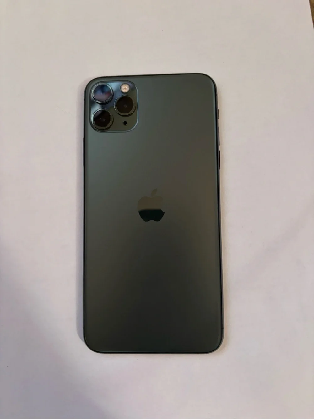 Apple iPhone 11 Pro Max 64g Black Front with Colorful Home Screen (read docs)